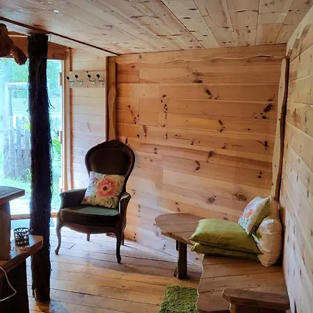 Le Nid Dans Les Bruyeres Bed & Breakfast 3*