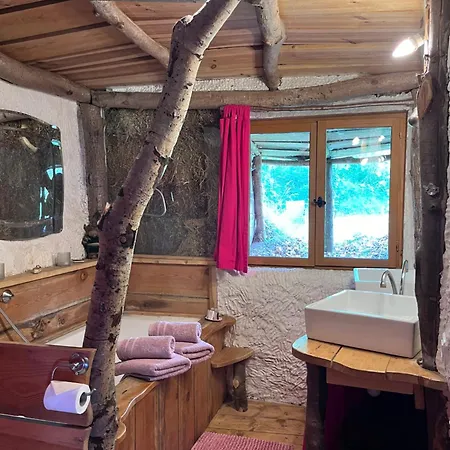 Le Nid Dans Les Bruyeres ベッド・アンド・ブレックファスト フェール・アン・タルドノワ