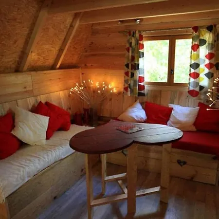 Le Nid Dans Les Bruyeres Bed & Breakfast Fere-en-Tardenois
