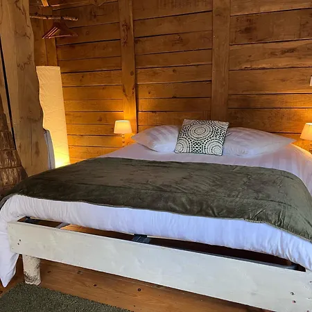 ベッド・アンド・ブレックファスト Le Nid Dans Les Bruyeres