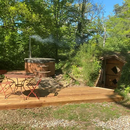 Le Nid Dans Les Bruyeres Fere-en-Tardenois
