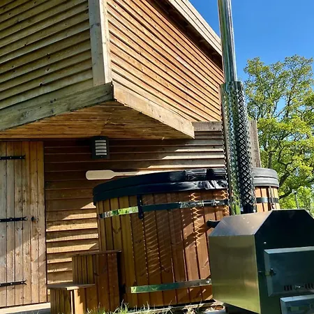 Couette-café Le Nid Dans Les Bruyères