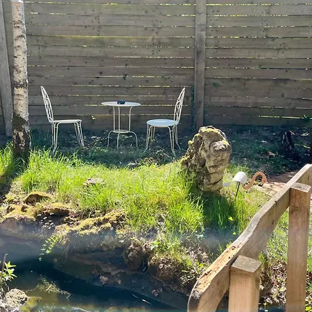 Le Nid Dans Les Bruyères Couette-café 3*